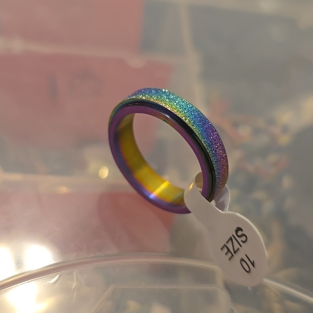 Rainbow fidget ring